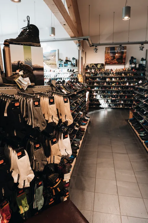 Funktionssocken, Handschuhe und praktisches Outdoor-Zubehör
